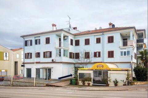 Apartment Little Gallery **** Rovinj Exterior photo